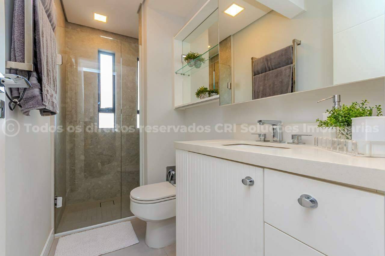 Foto do imóvel Apartamento mobiliado frehte mar com 4 Suítes no Edifício Nina Schürmann em Balneário Camboriú | Vida na praia