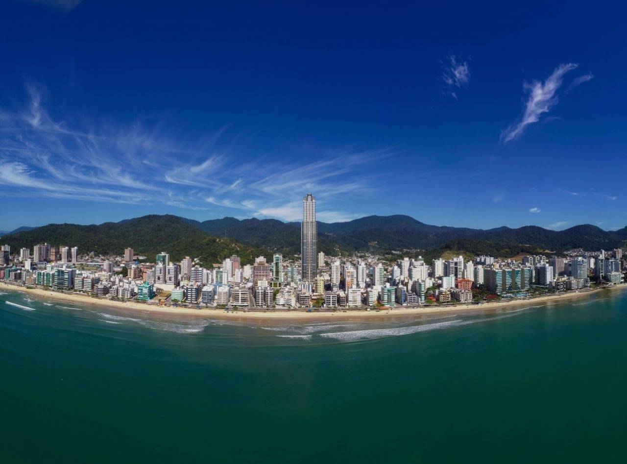 Foto do imóvel Apartamento Alto Padrão na Planta no Edifício La Rocca – Centro de Itapema | 4 Suítes