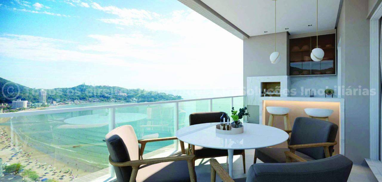 Apartamento com 4 suítes no Residencial Al Mare quadra mar no Centro em Itapema