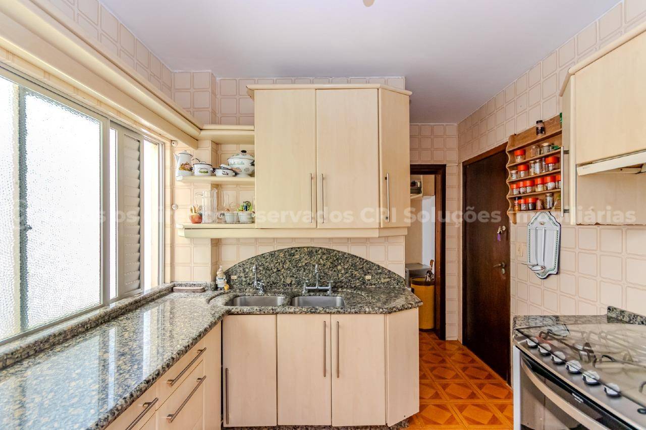 Foto do imóvel Apartamento Mobiliado com Vista Mar com 03 Dormitórios no Edifício Atlântico Sul em Balneário Camboriú