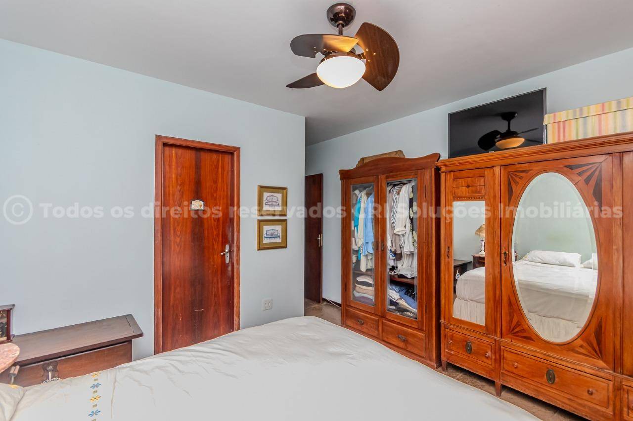 Foto do imóvel Apartamento Mobiliado com Vista Mar com 03 Dormitórios no Edifício Atlântico Sul em Balneário Camboriú