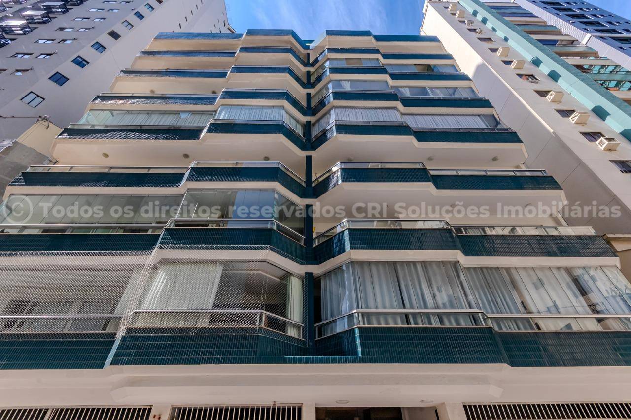 Foto do imóvel Apartamento Mobiliado com Vista Mar com 03 Dormitórios no Edifício Atlântico Sul em Balneário Camboriú