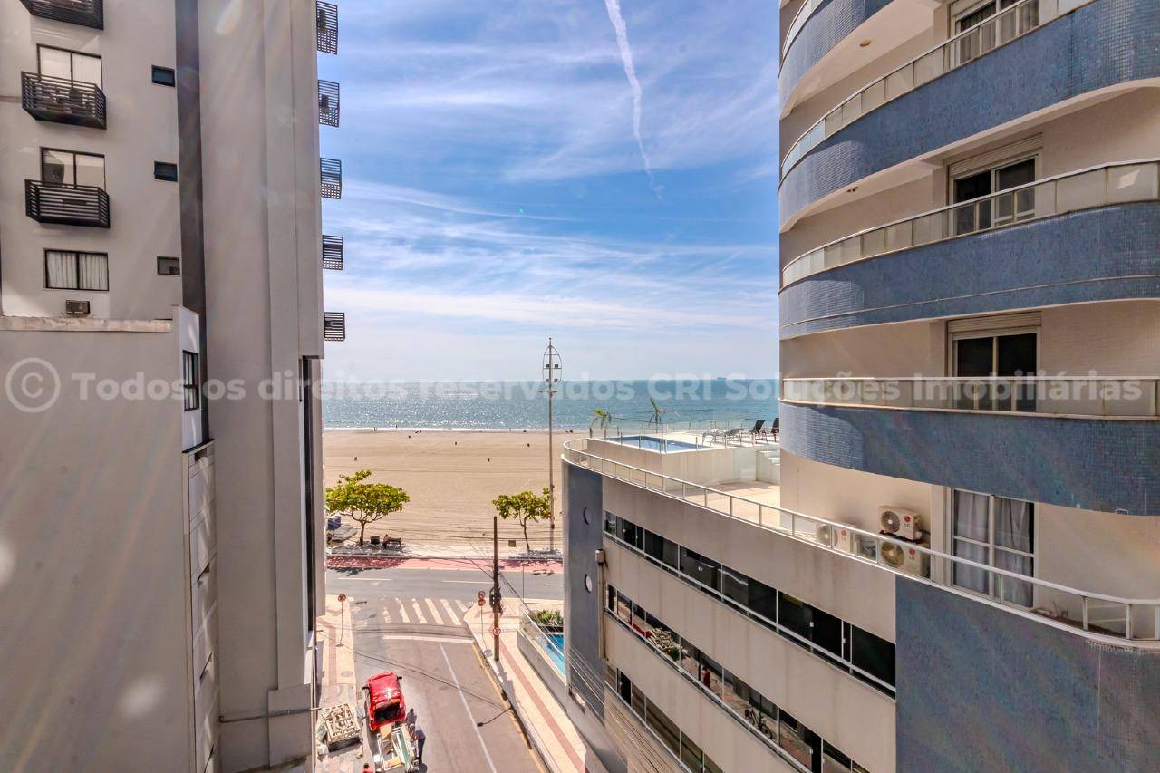 Foto do imóvel Apartamento Mobiliado com Vista Mar com 03 Dormitórios no Edifício Atlântico Sul em Balneário Camboriú