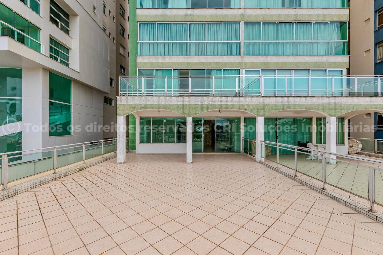 Foto do imóvel Apartamento Frente Mar á venda com 03 dormitórios no Edifício Albany em Balneário Camboriú