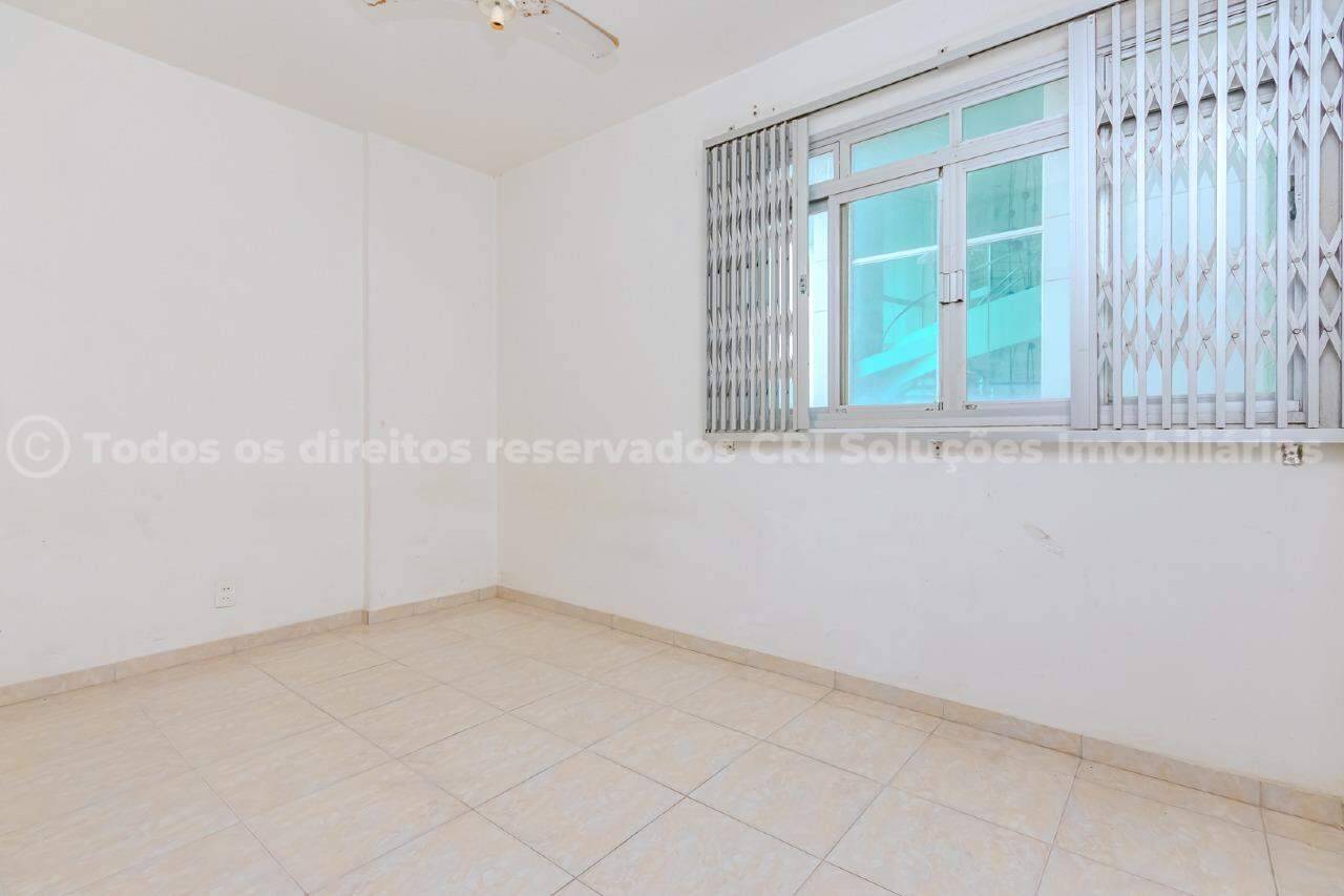 Foto do imóvel Apartamento Frente Mar á venda com 03 dormitórios no Edifício Albany em Balneário Camboriú