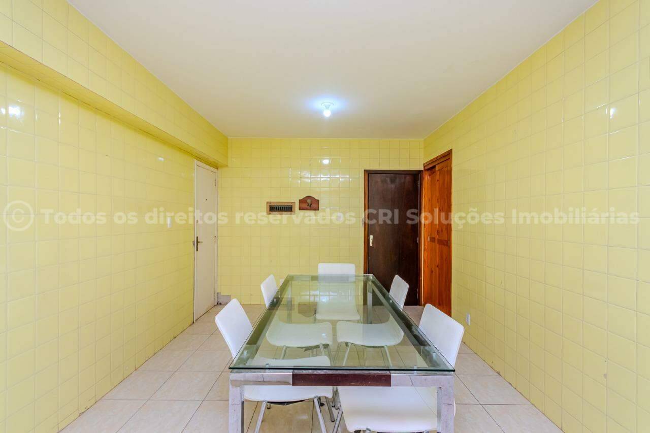 Foto do imóvel Apartamento Frente Mar á venda com 03 dormitórios no Edifício Albany em Balneário Camboriú