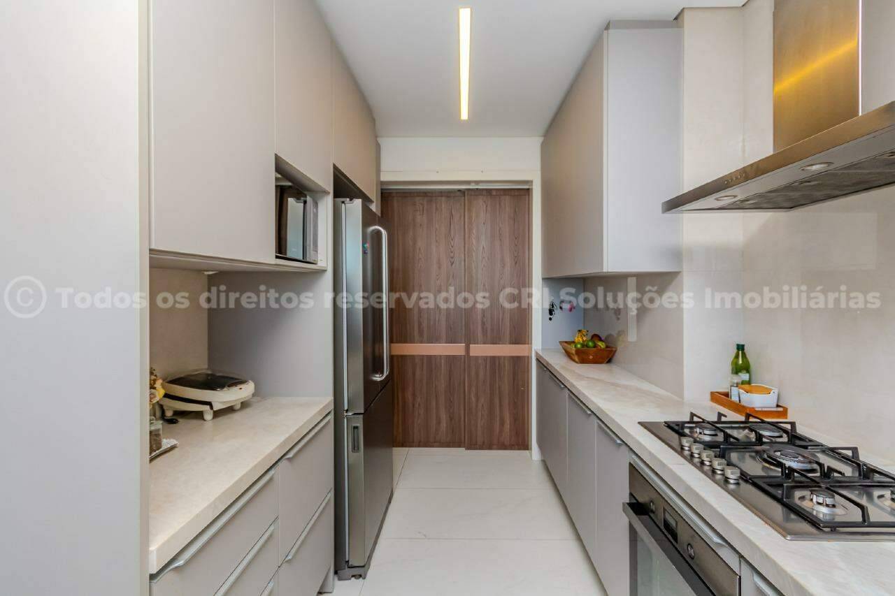 Foto do imóvel Apartamento a venda no Edifício Royal Tower com 04 Suítes no Centro de Balneário Camboriú.