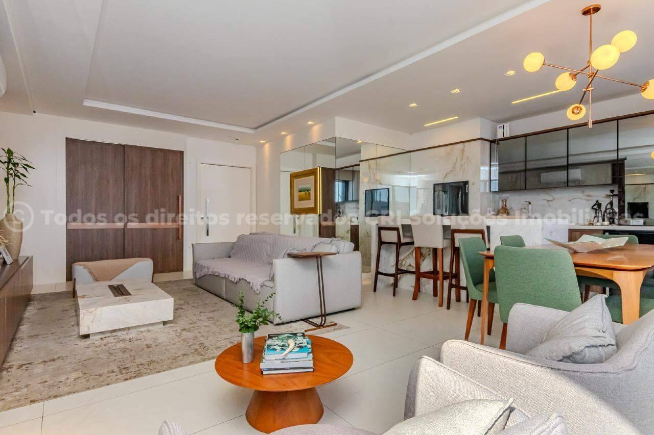 Foto do imóvel Apartamento a venda no Edifício Royal Tower com 04 Suítes no Centro de Balneário Camboriú.