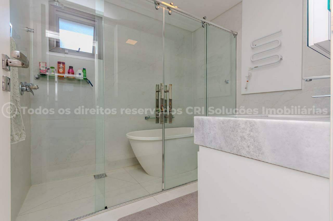 Foto do imóvel Apartamento a venda no Edifício Royal Tower com 04 Suítes no Centro de Balneário Camboriú.