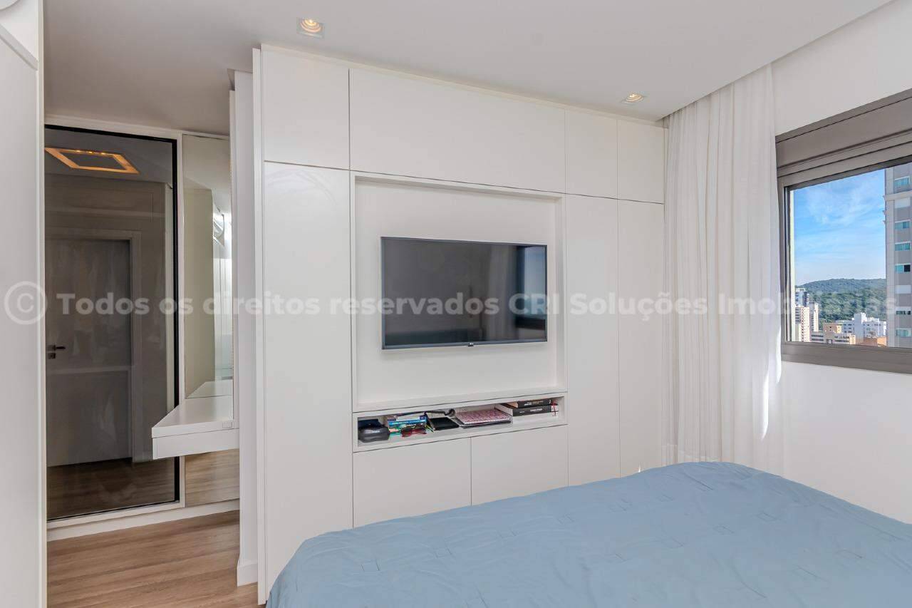 Foto do imóvel Apartamento a venda no Edifício Royal Tower com 04 Suítes no Centro de Balneário Camboriú.