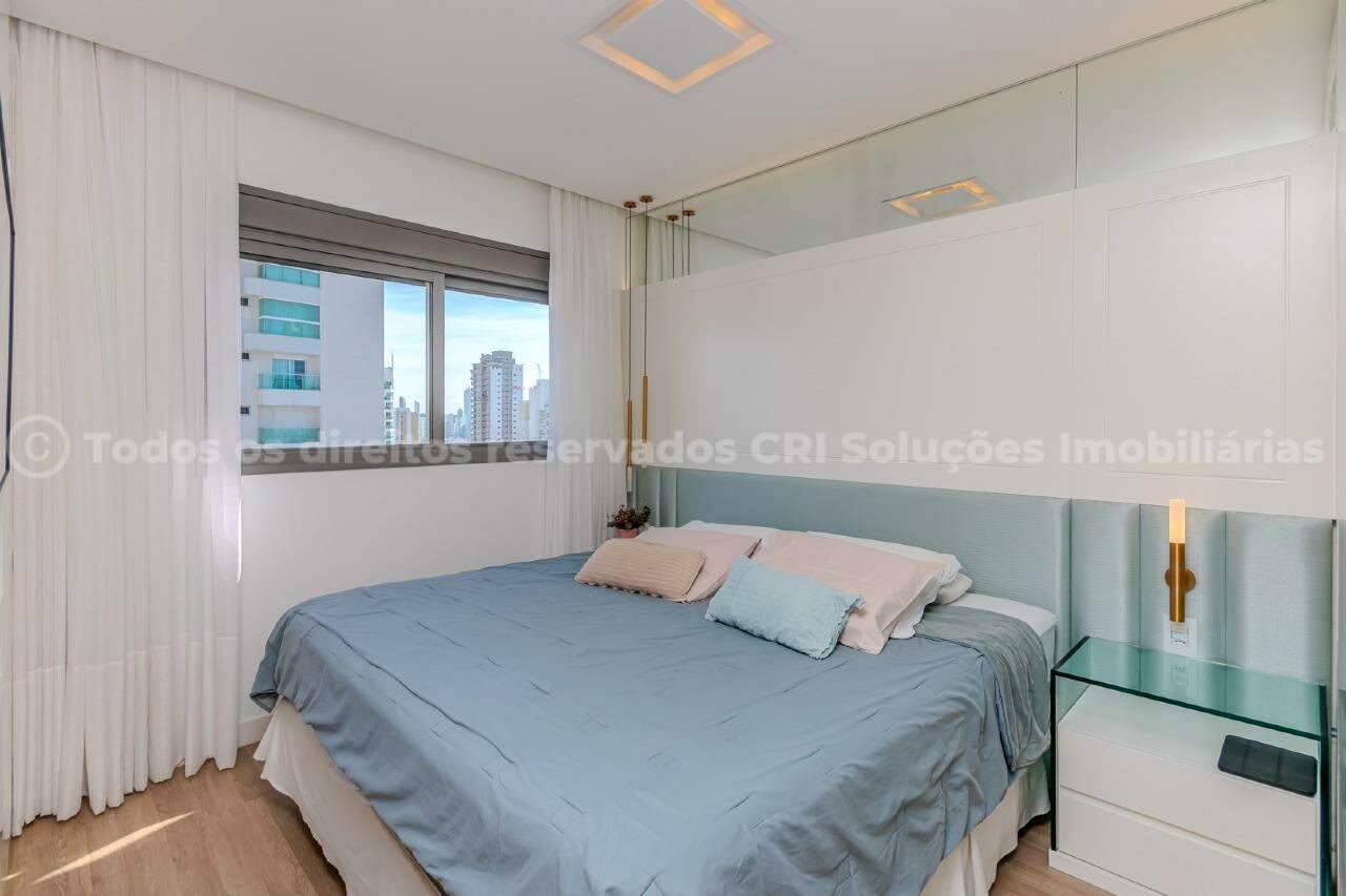 Foto do imóvel Apartamento a venda no Edifício Royal Tower com 04 Suítes no Centro de Balneário Camboriú.