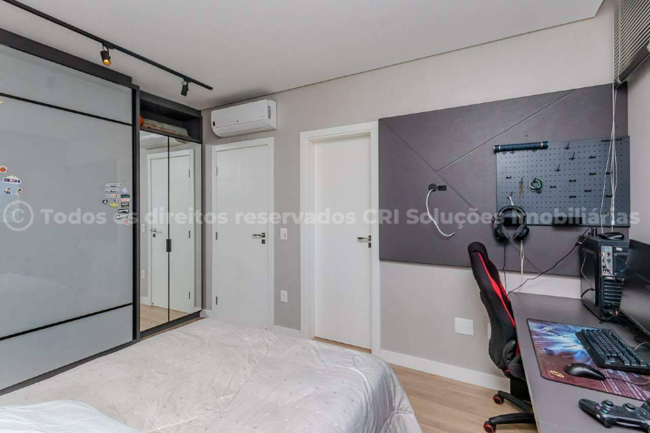 Foto do imóvel Apartamento a venda no Edifício Royal Tower com 04 Suítes no Centro de Balneário Camboriú.