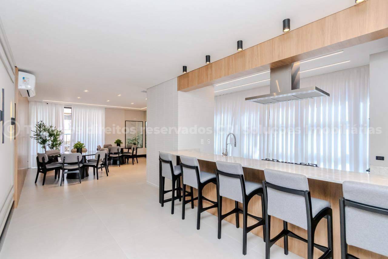 Foto do imóvel Apartamento 3 suítes a venda no edifício Oxford na Meia Praia, Itapema