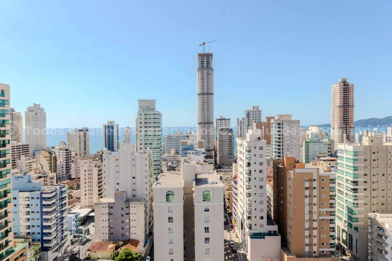 Foto do imóvel Apartamento 3 suítes a venda no edifício Oxford na Meia Praia, Itapema