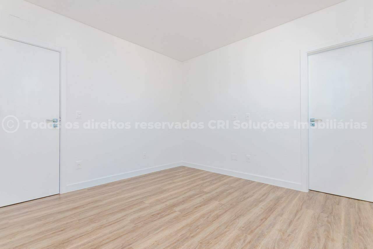 Foto do imóvel Apartamento 3 suítes a venda no edifício Oxford na Meia Praia, Itapema