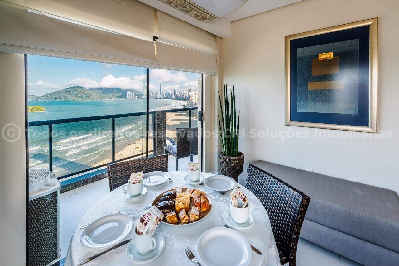 Apartamento 3 suítes Edifício Concorde Centro Balneário Camboriú