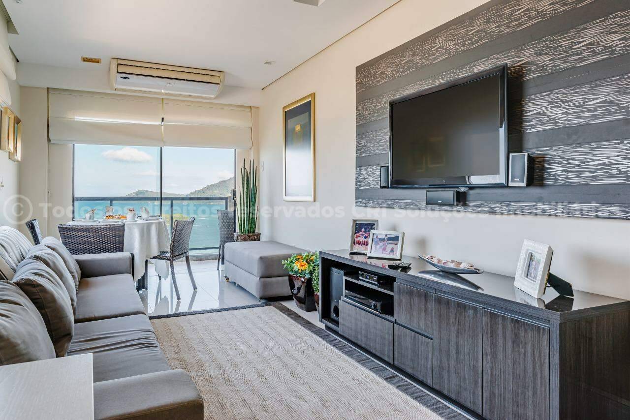 Foto do imóvel Apartamento Mobiliado Frente Mar com 03 Suítes á venda em Balneário Camboriú no Edifício Concorde