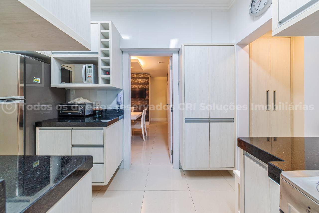 Foto do imóvel Apartamento Mobiliado Frente Mar com 03 Suítes á venda em Balneário Camboriú no Edifício Concorde