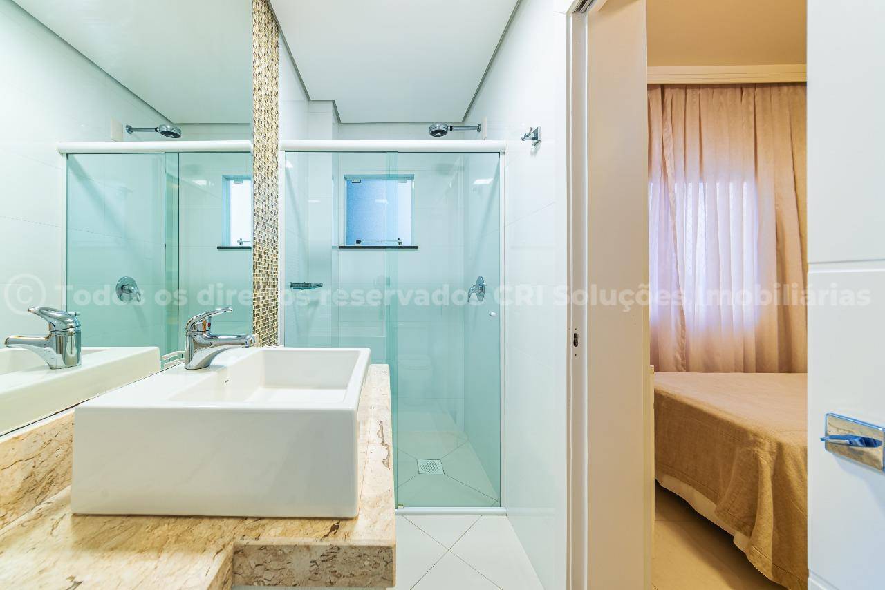 Foto do imóvel Apartamento Mobiliado Frente Mar com 03 Suítes á venda em Balneário Camboriú no Edifício Concorde