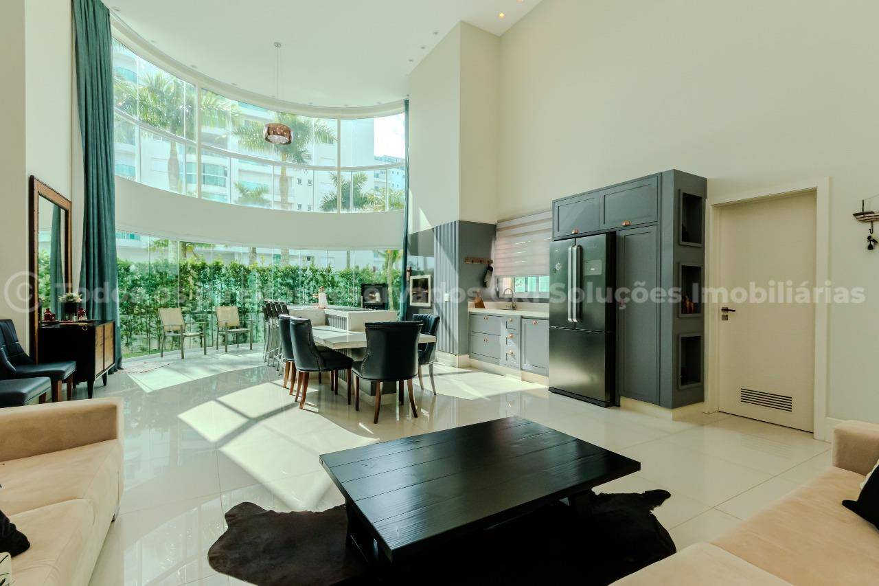 Foto do imóvel Apartamento no Brava Beach Aroeira na Praia Brava de Itajaí com 3 suítes | Vida na praia