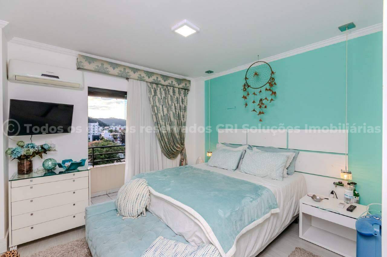 Foto do imóvel Apartamento mobiliado no Edifício Maria Laura no Centro de Balneário Camboriú