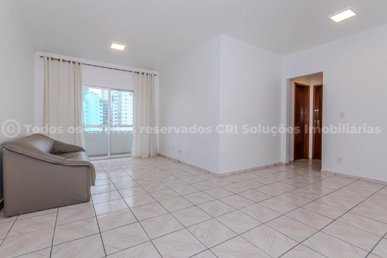 Foto do imóvel Apartamento no Edifício Marquesado em Balneário Camboriú – 2 dormitórios com vista para o mar
