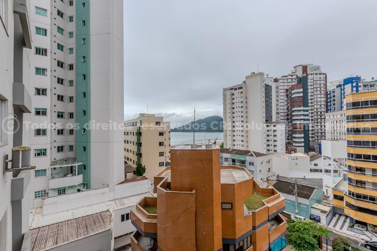 Foto do imóvel Apartamento no Edifício Marquesado em Balneário Camboriú – 2 dormitórios com vista para o mar