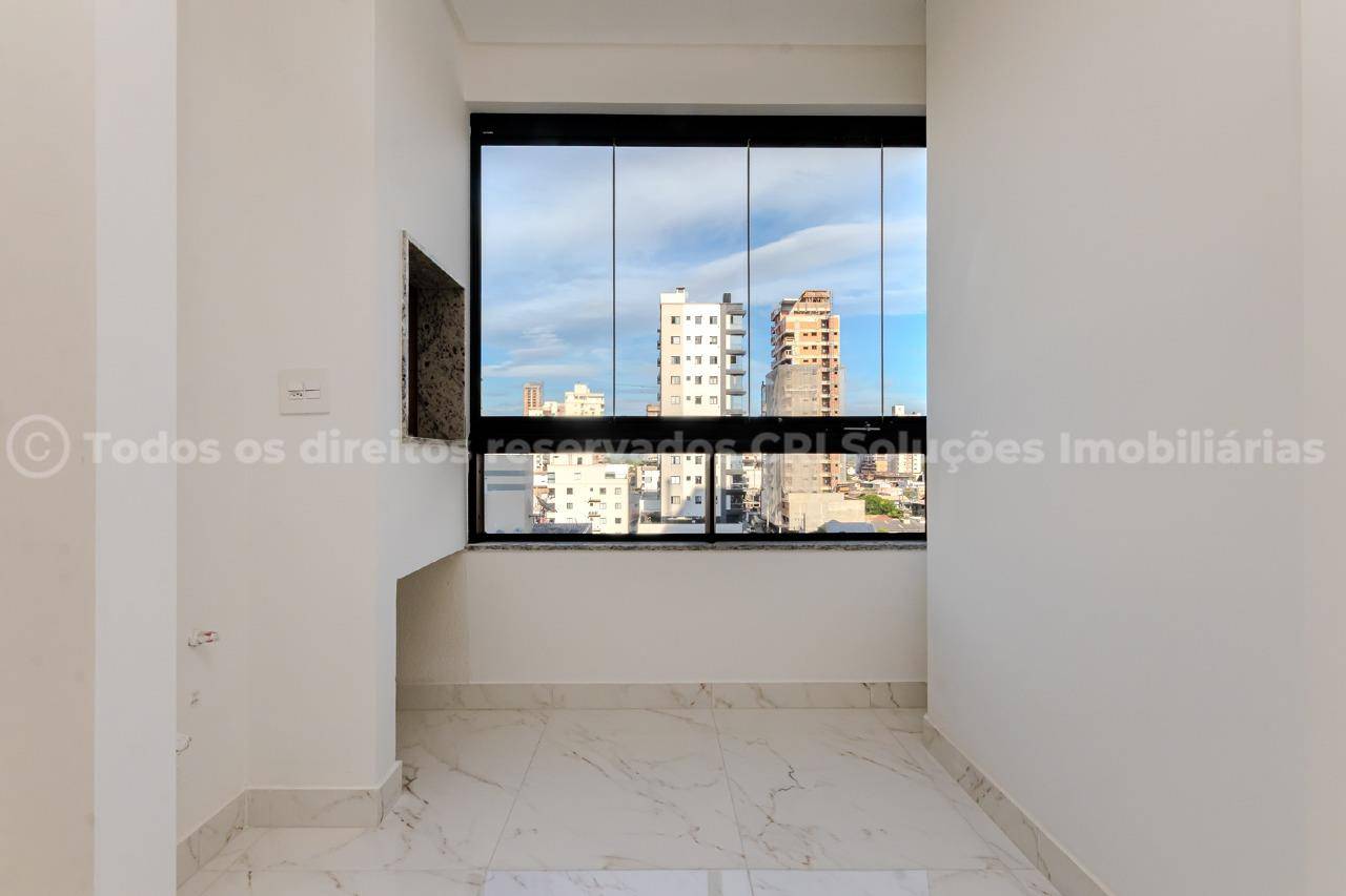 Foto do imóvel Apartamento 2 suítes vazio a venda no edifício Torre Atlântico em Balneário Pereque, Porto Belo