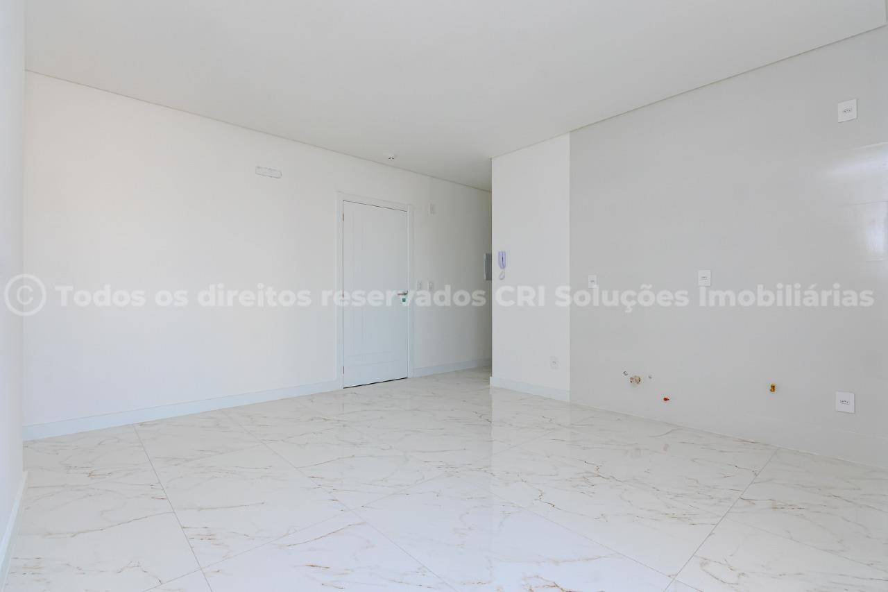 Foto do imóvel Apartamento 2 suítes vazio a venda no edifício Torre Atlântico em Balneário Pereque, Porto Belo