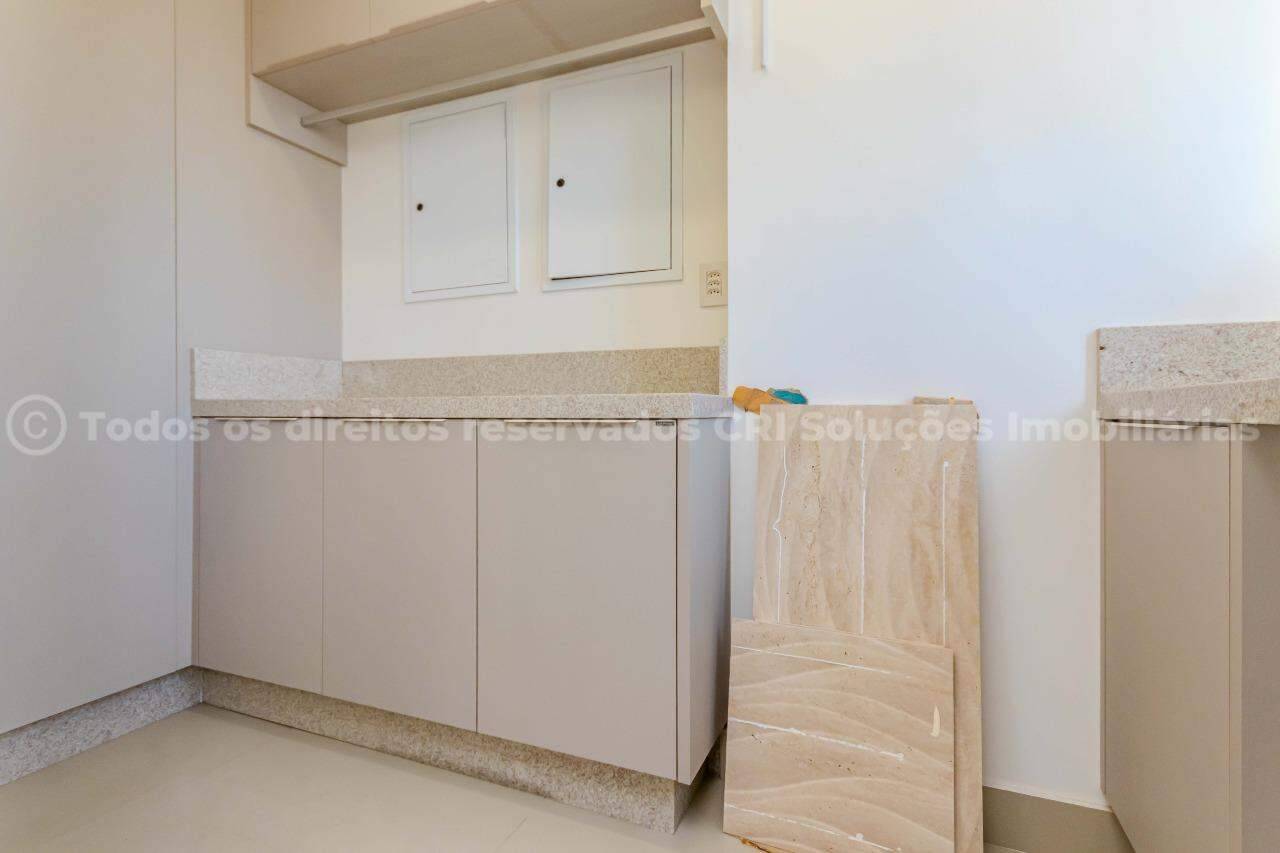 Foto do imóvel Apartamento a venda no Edifício Portinax com 03 Suítes Mobiliado no Centro de Balneário Camboriú.