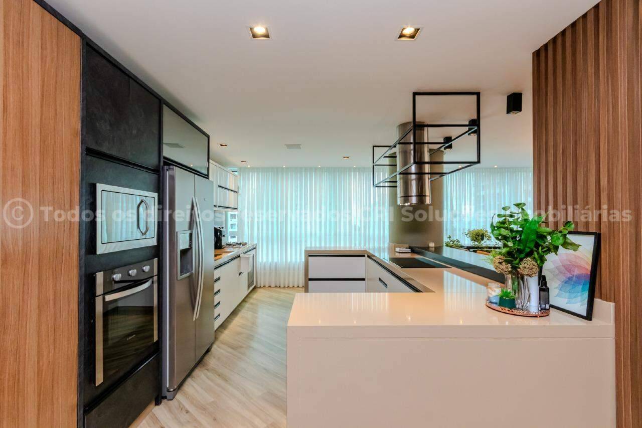 Foto do imóvel Apartamento Mobiliado com 03 suítes á venda no Edifício Marina Residence em Balneário Camboriú