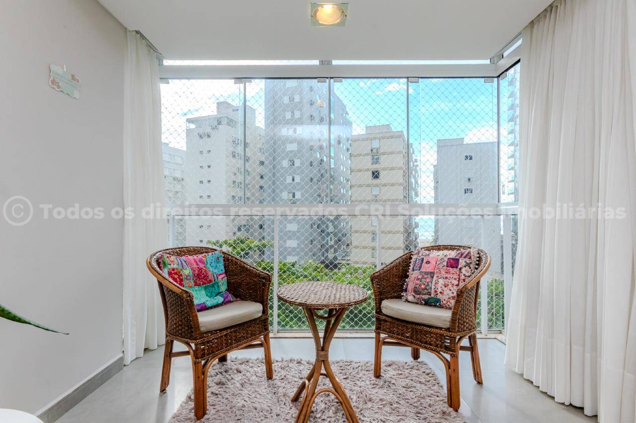 Foto do imóvel Apartamento Mobiliado com 03 Dormitórios á venda no Edifício Dona Rosinha no Centro em Balneário Camboriú