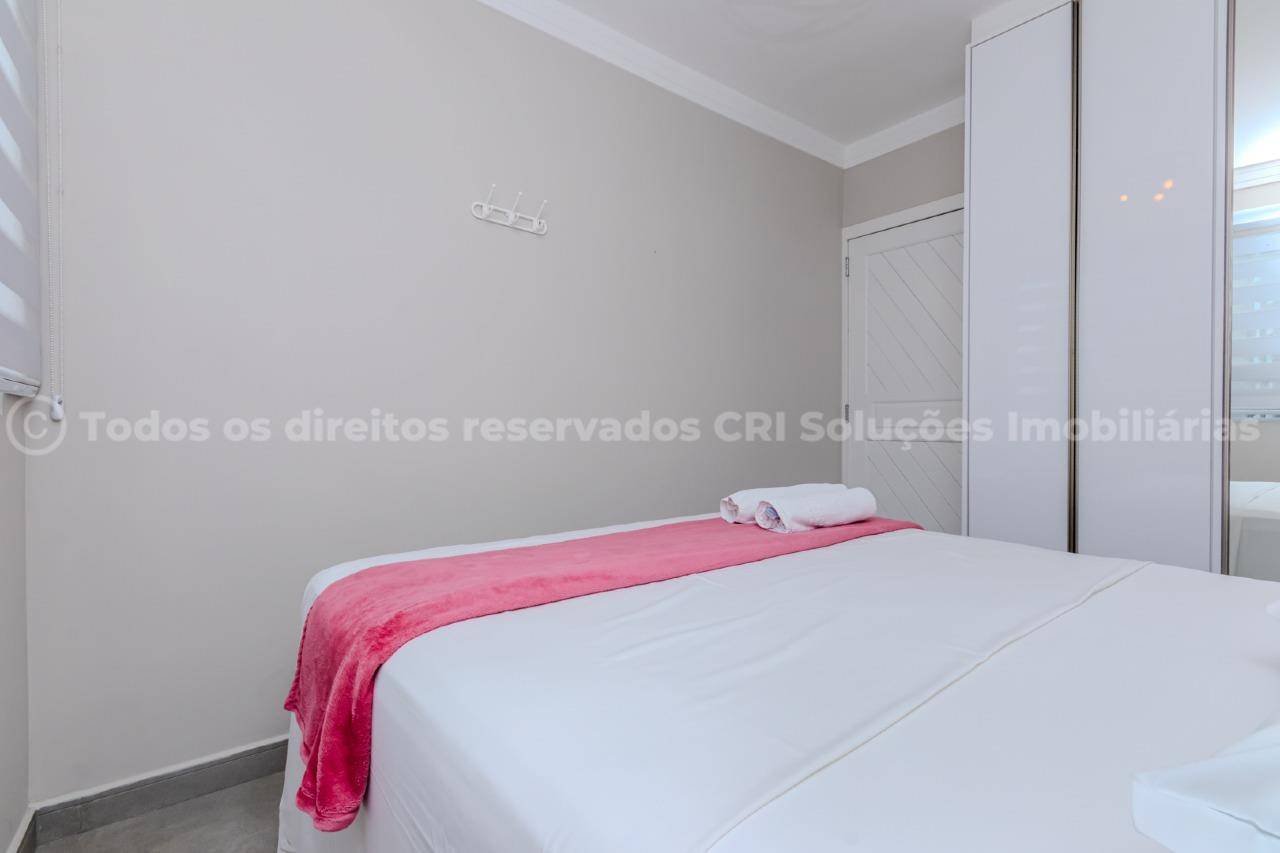 Foto do imóvel Apartamento Mobiliado com 03 Dormitórios á venda no Edifício Dona Rosinha no Centro em Balneário Camboriú