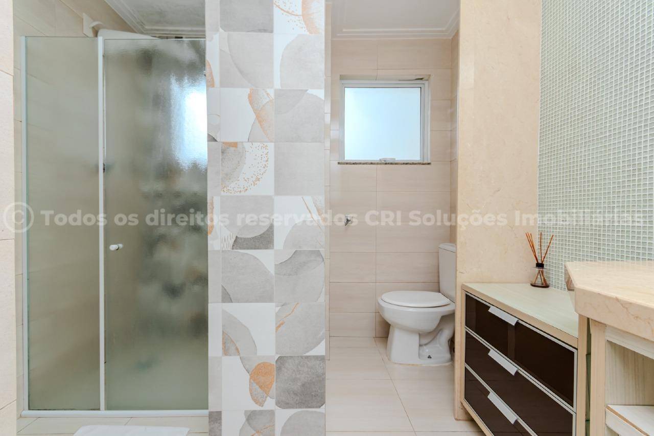 Foto do imóvel Apartamento Mobiliado com 03 Dormitórios á venda no Edifício Dona Rosinha no Centro em Balneário Camboriú