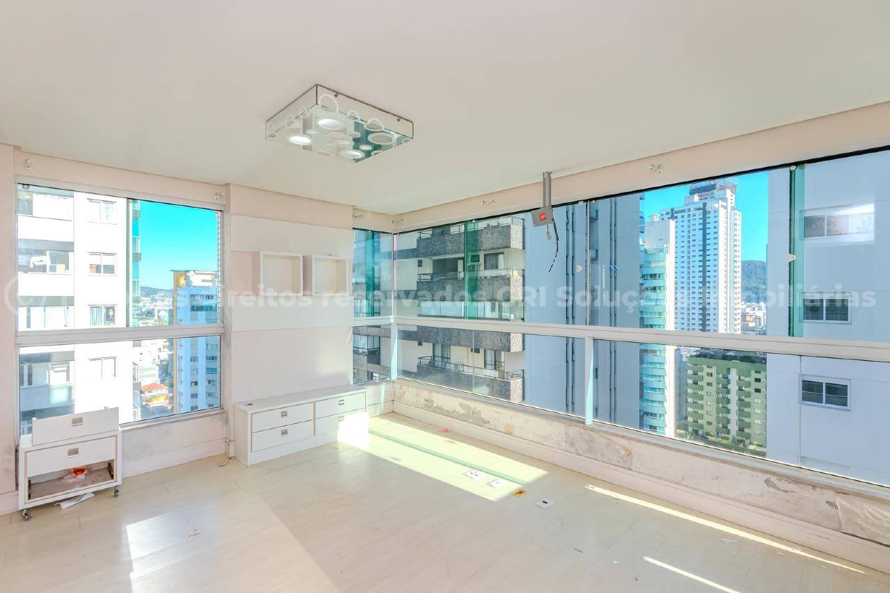 Apartamento com 2 suítes no Edifício L’Essence no Centro em Balneário Camboriú