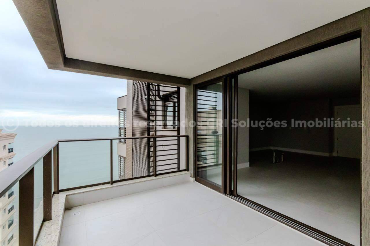 Apartamento com 3 suítes no Élevé Residence em Balneário Perequê, Porto Belo