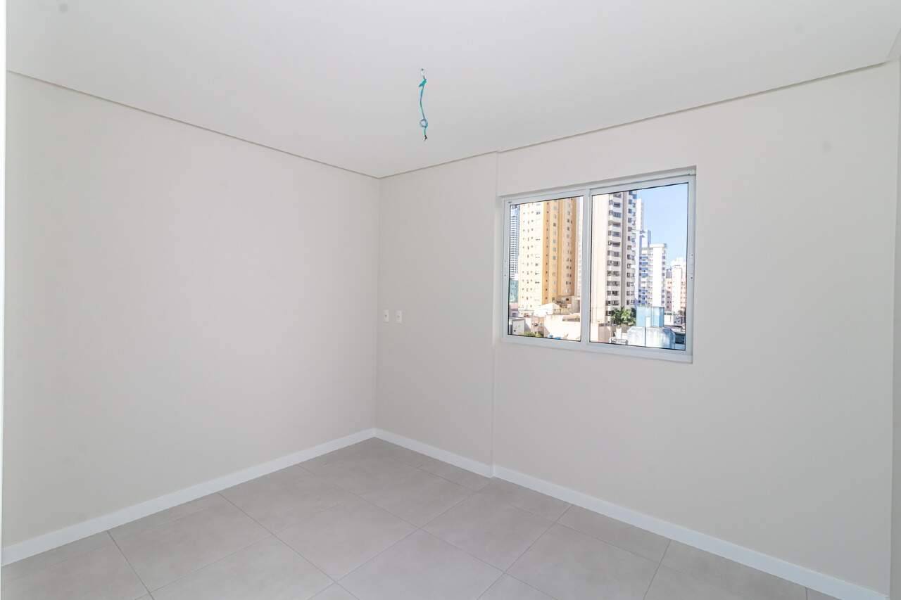 Foto do imóvel Apartamento com 02 Suites + home office á venda no Residencial Sol da Manhã no Centro em Balneário Camboriú