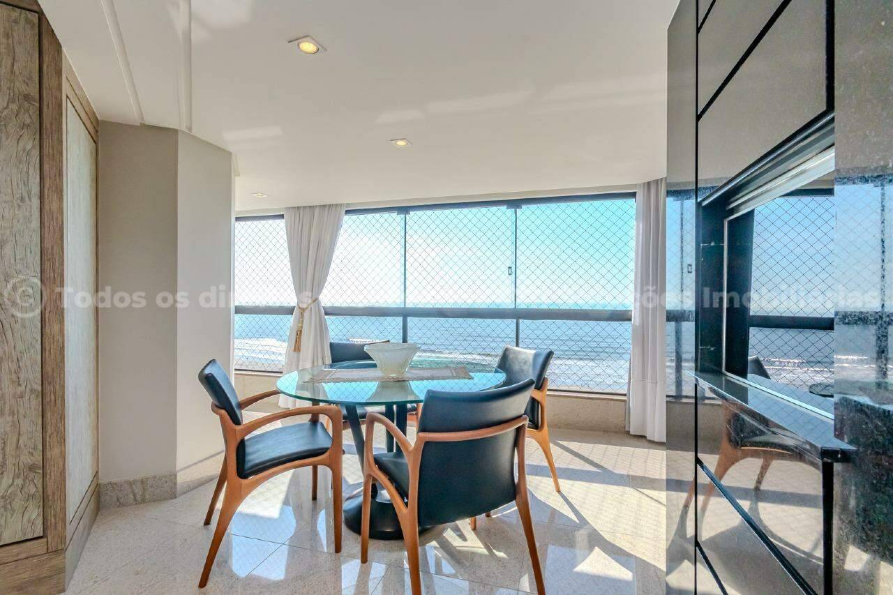 Foto do imóvel Apartamento 4 Suítes Mobiliado à Venda no Edifício Nina Schürmann – Avenida Atlântica, Balneário Camboriú