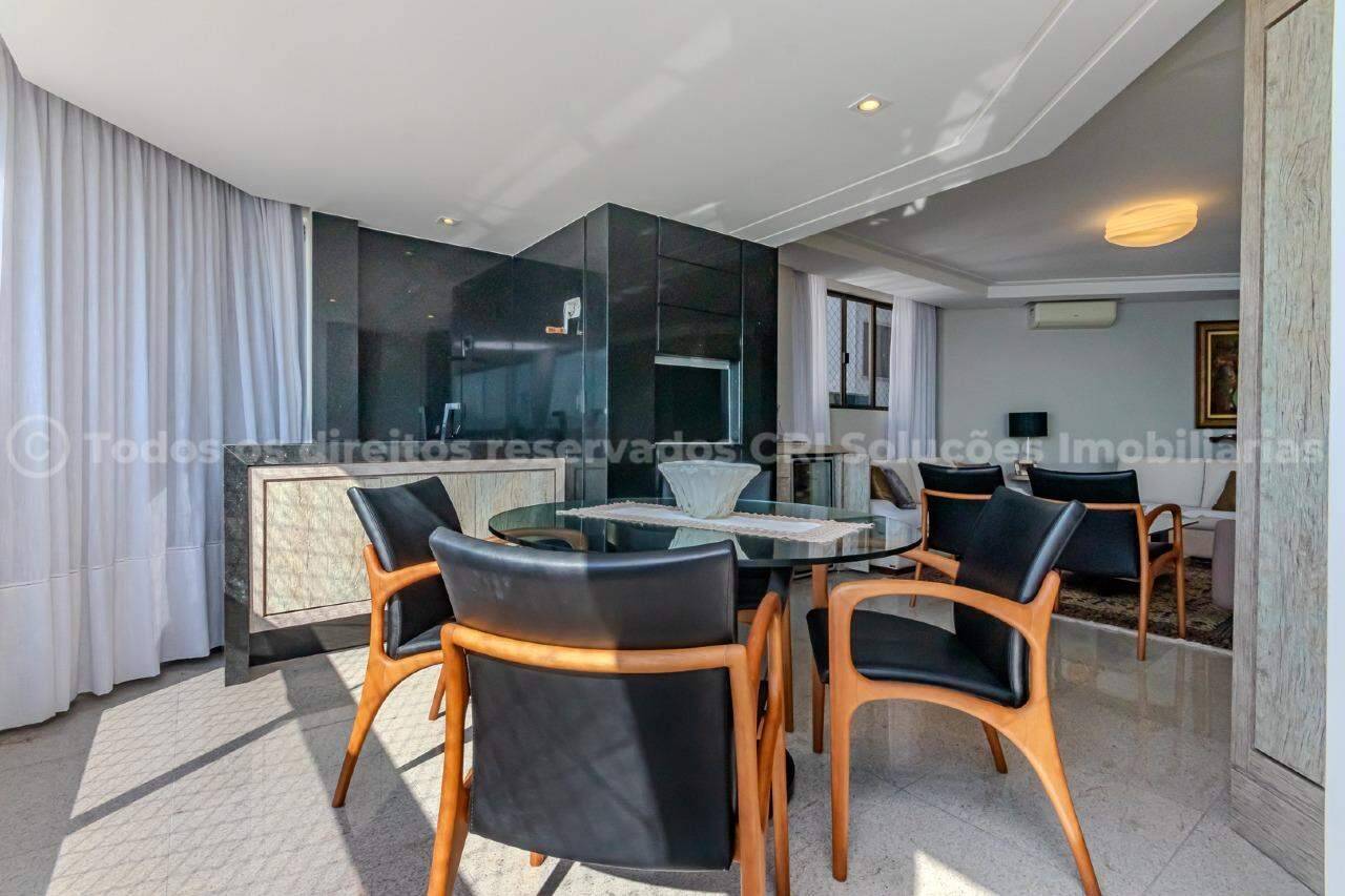 Foto do imóvel Apartamento 4 Suítes Mobiliado à Venda no Edifício Nina Schürmann – Avenida Atlântica, Balneário Camboriú