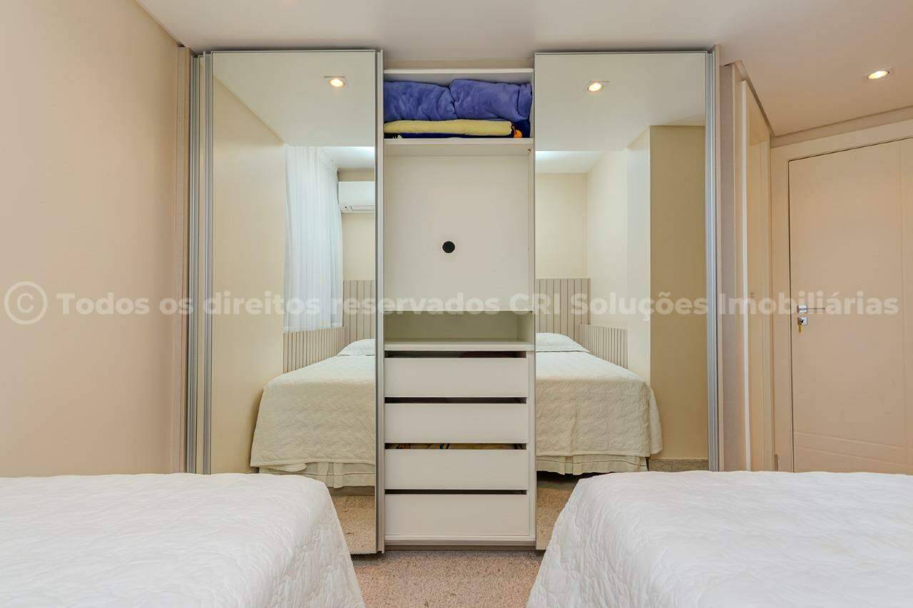 Foto do imóvel Apartamento 4 Suítes Mobiliado à Venda no Edifício Nina Schürmann – Avenida Atlântica, Balneário Camboriú