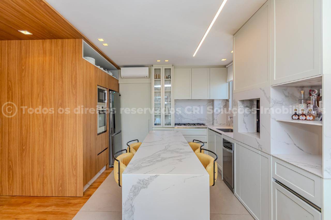 Foto do imóvel Apartamento com 3 suítes no Edifício Montpelier, bairro Pioneiros em Balneário Camboriú