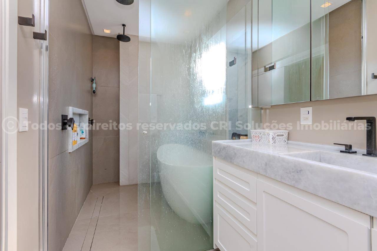 Foto do imóvel Apartamento com 3 suítes no Edifício Montpelier, bairro Pioneiros em Balneário Camboriú