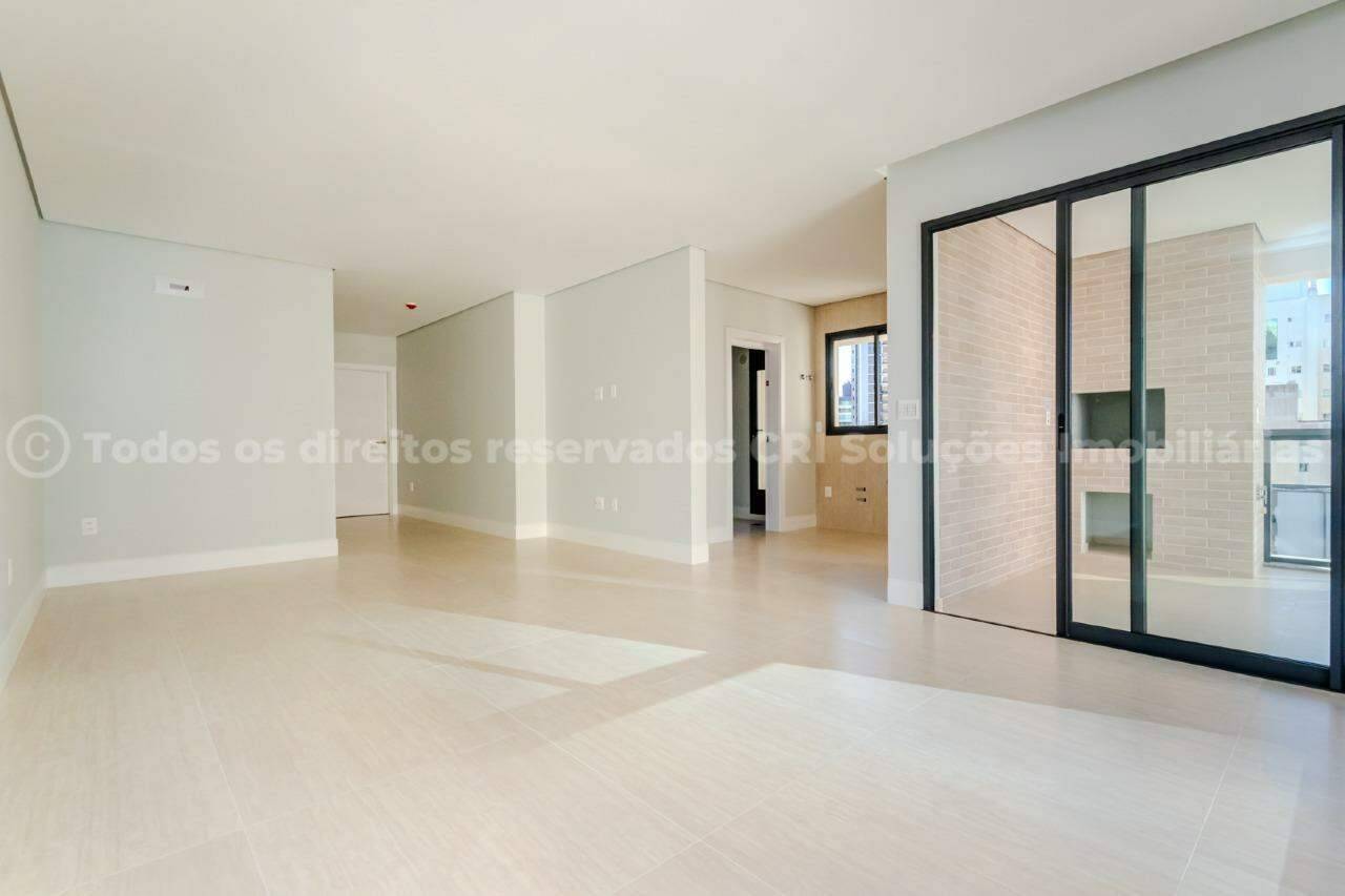 Foto do imóvel Apartamento com 03 Suítes á venda no Edifício Hannover em Balneário Camboriú