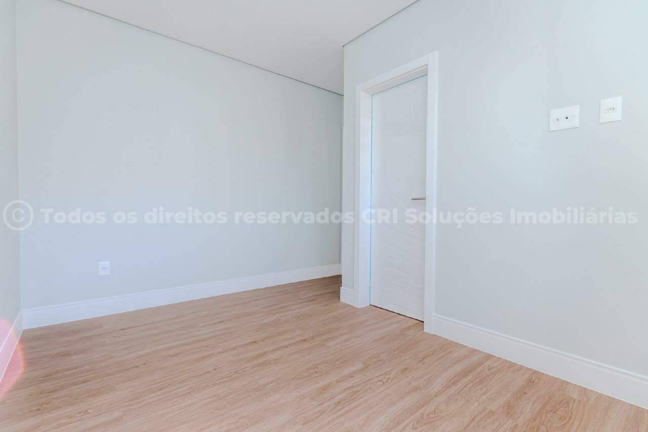 Foto do imóvel Apartamento com 03 Suítes á venda no Edifício Hannover em Balneário Camboriú