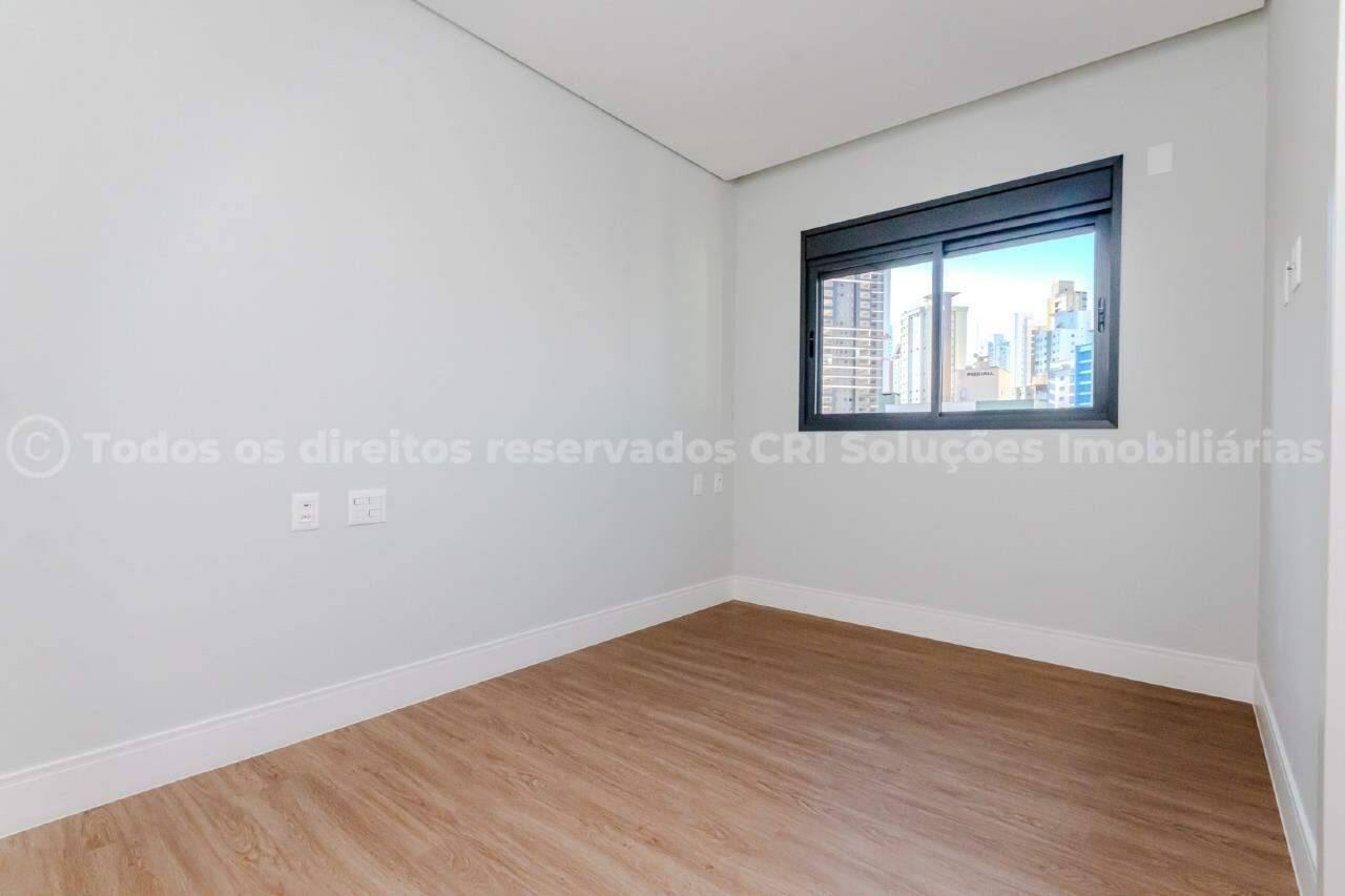 Foto do imóvel Apartamento com 03 Suítes á venda no Edifício Hannover em Balneário Camboriú