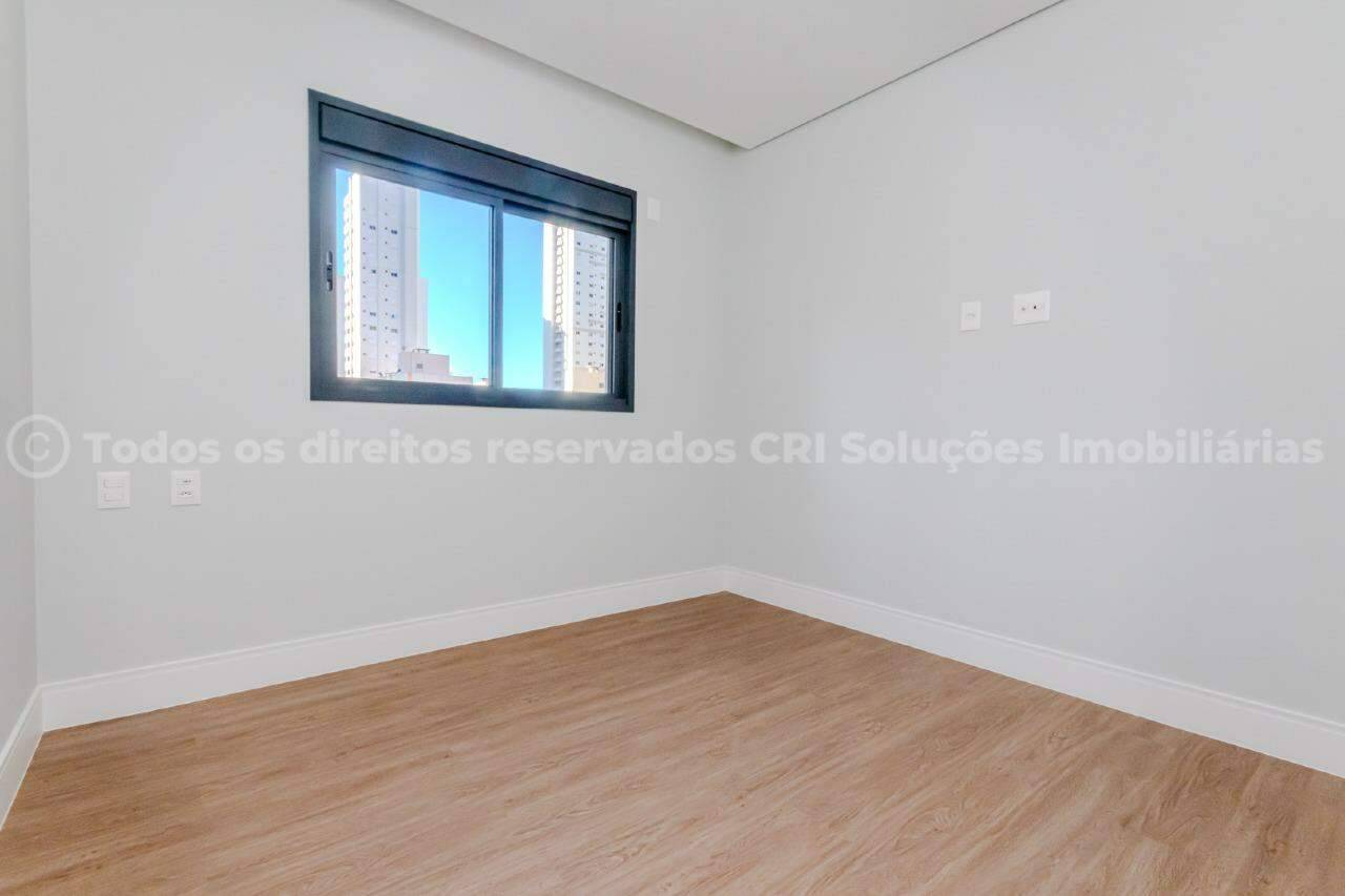 Foto do imóvel Apartamento com 03 Suítes á venda no Edifício Hannover em Balneário Camboriú