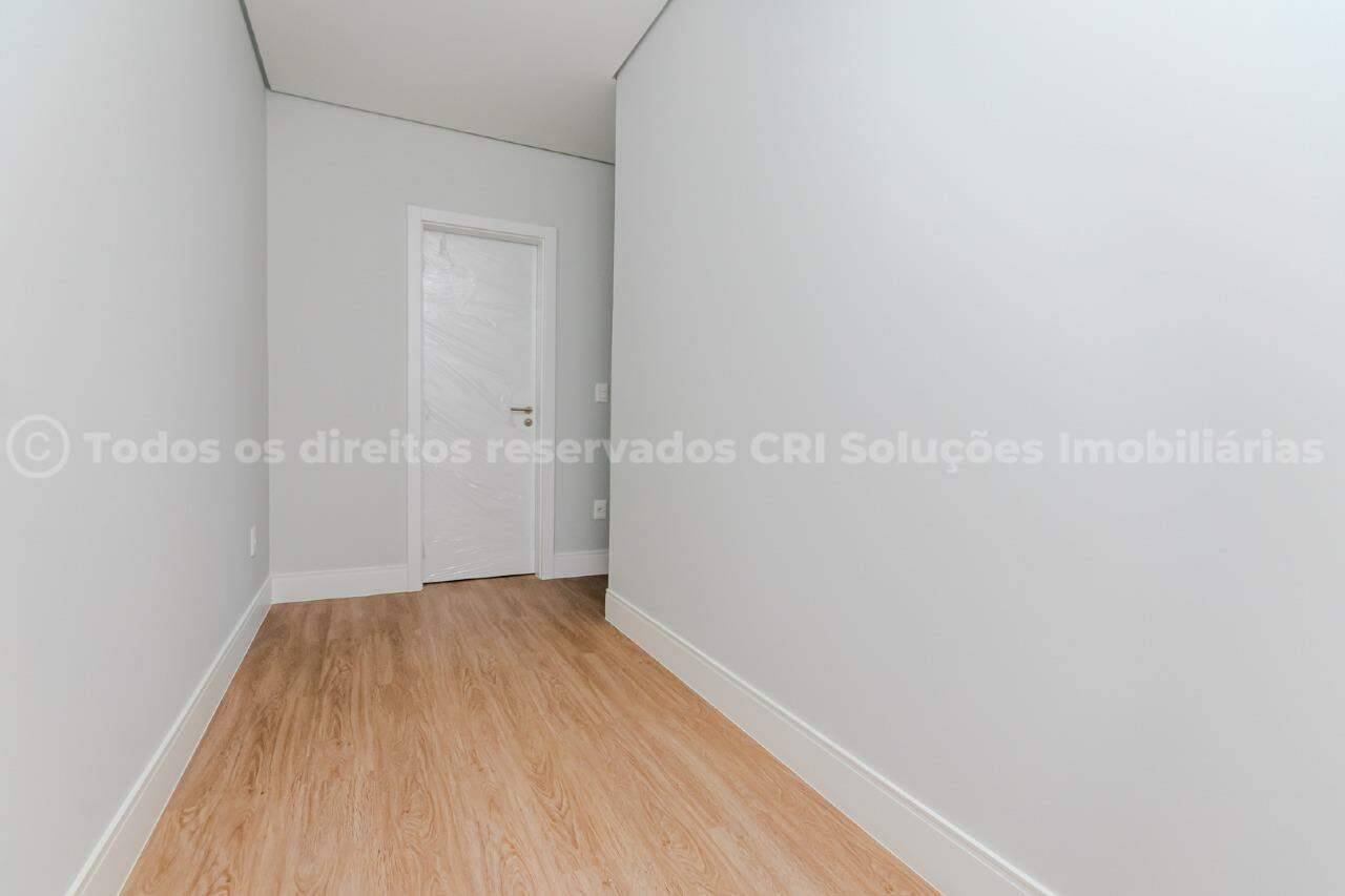 Foto do imóvel Apartamento com 03 Suítes á venda no Edifício Hannover em Balneário Camboriú