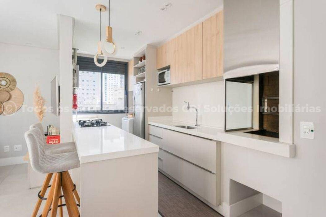 Foto do imóvel Apartamento Finamente Mobiliado com 3 Suítes e Vista Mar a venda – Residencial Syrio Duara, Quadra Mar, Meia Praia
