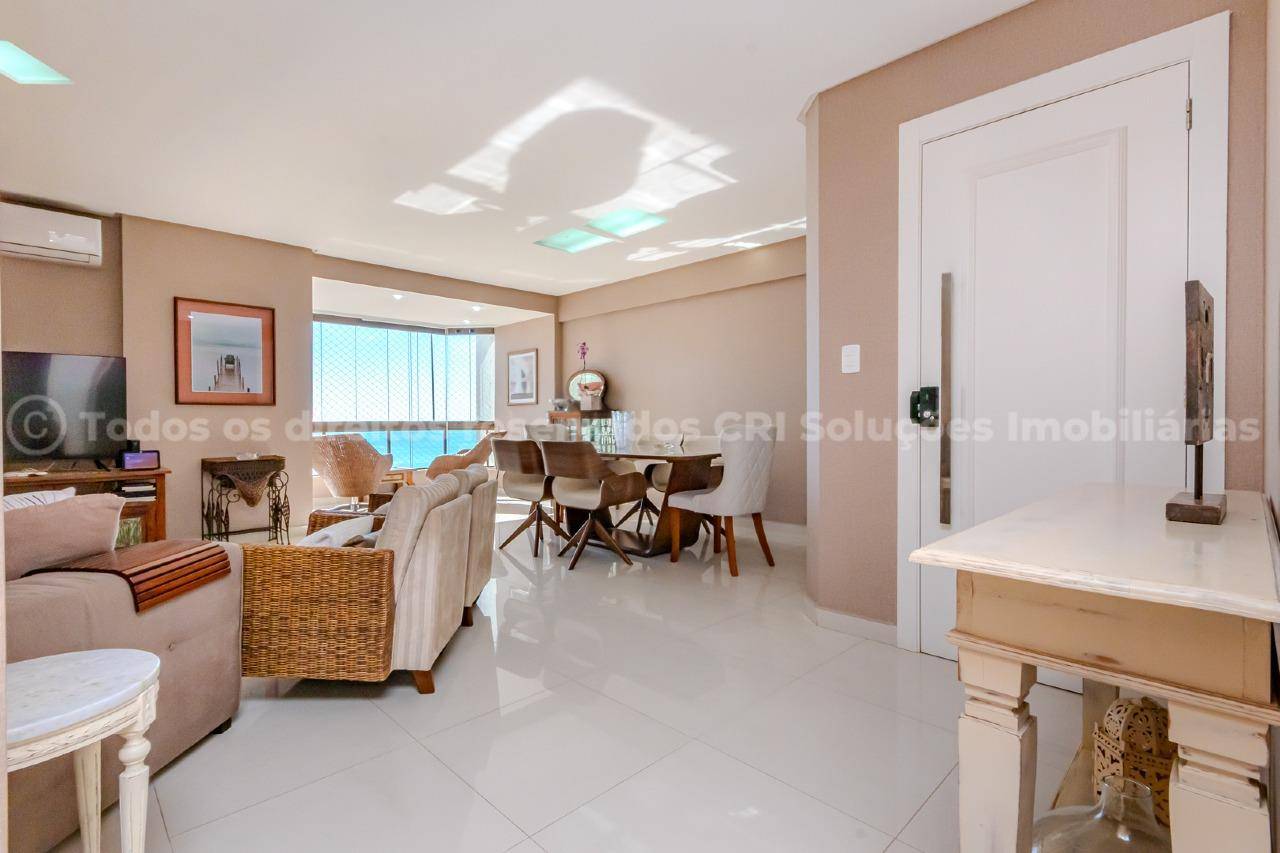 Foto do imóvel Apartamento Mobiliado á venda Vista Mar com 03 Dormitórios no Edifício Ilha de Itacuruçá