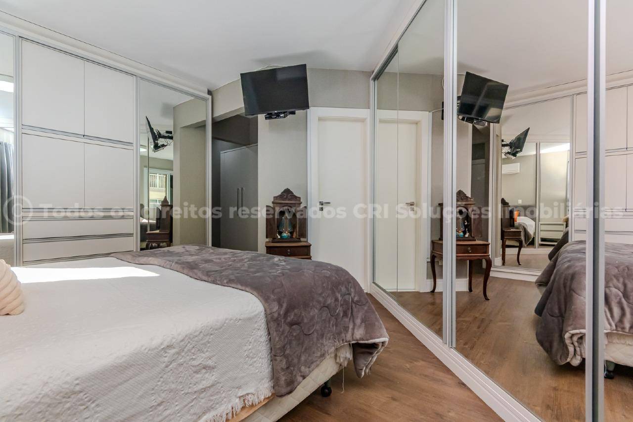 Foto do imóvel Apartamento Mobiliado á venda Vista Mar com 03 Dormitórios no Edifício Ilha de Itacuruçá